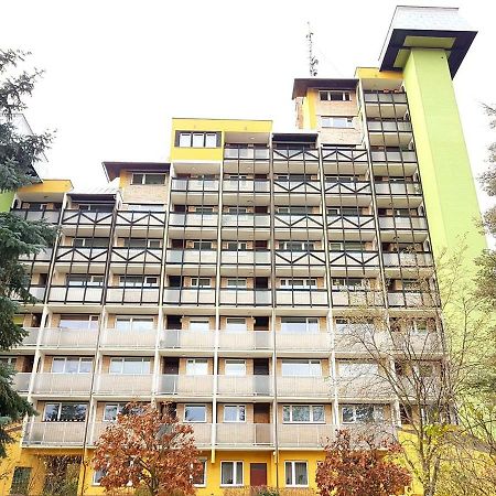 Apartament Przy Termach - Jelenia Gora - Cieplice Sl. Daire Dış mekan fotoğraf